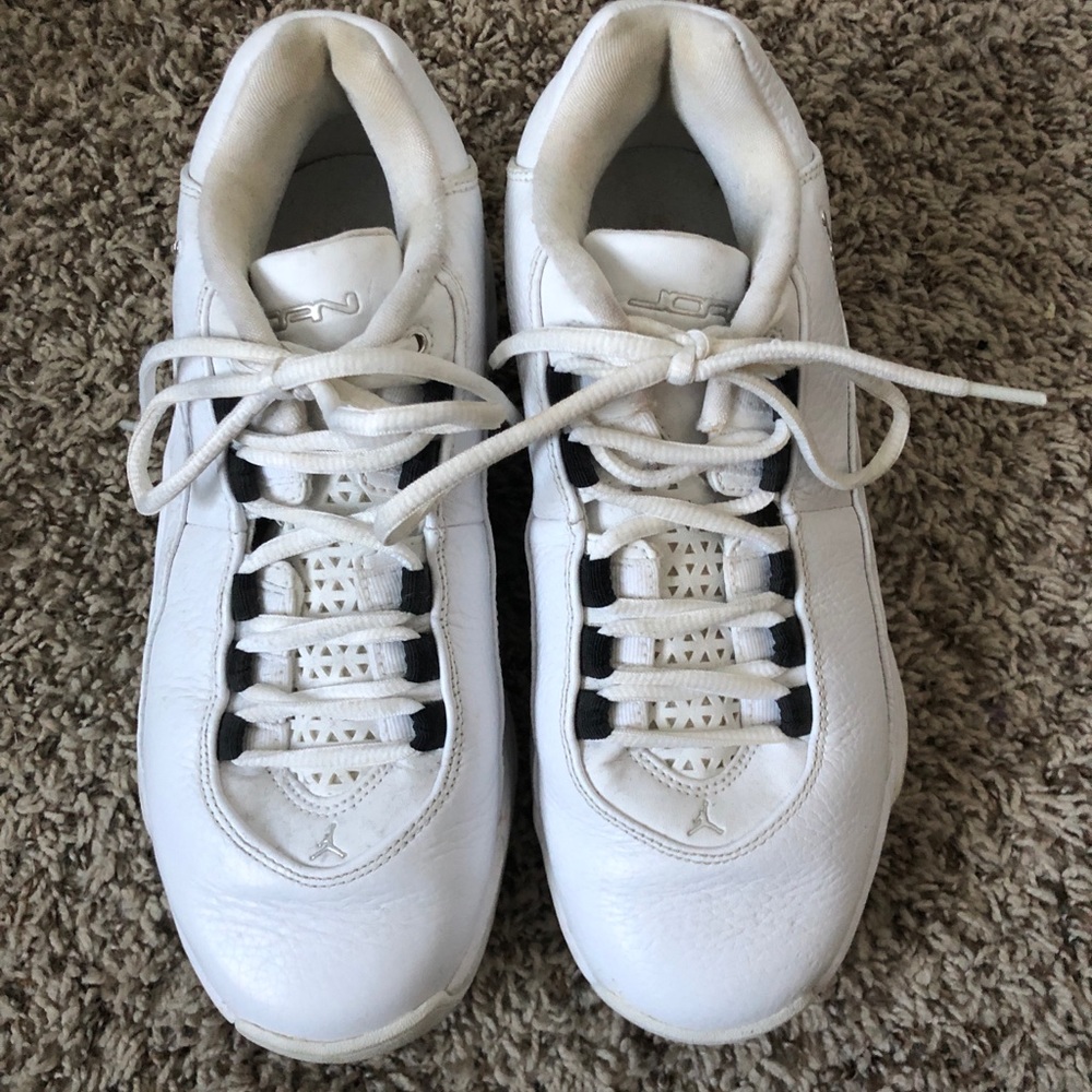White Jordan’s Basketball Shoes
